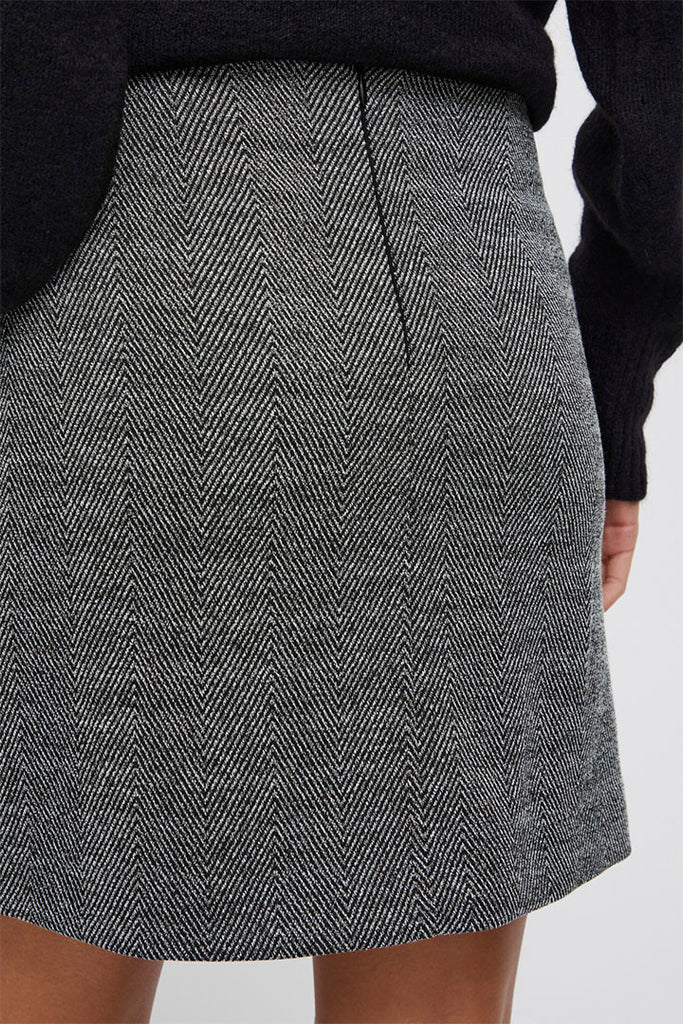 Ichi Kate Structure Skirt