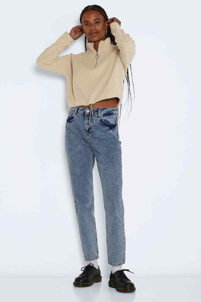 Noisy May Misser Cropped Fleece