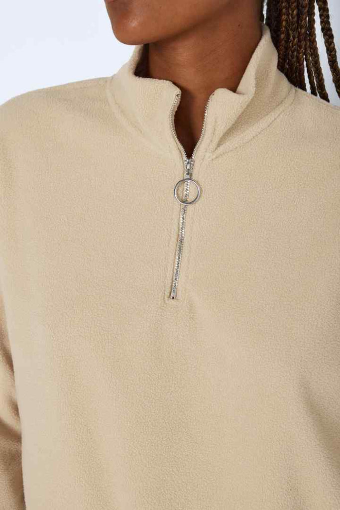 Noisy May Misser Cropped Fleece