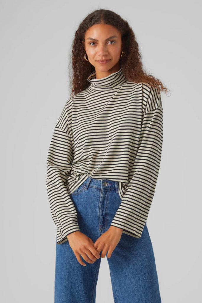 Vero Moda Fiona Roll Neck Short Top