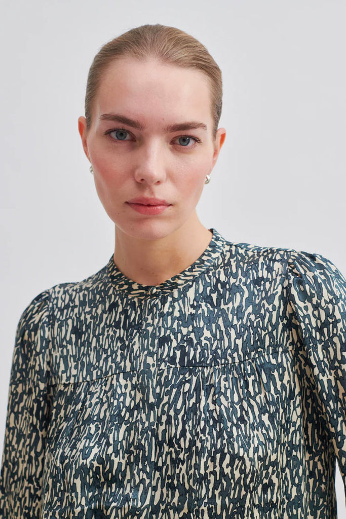 SECOND FEMALE Luna Shirt