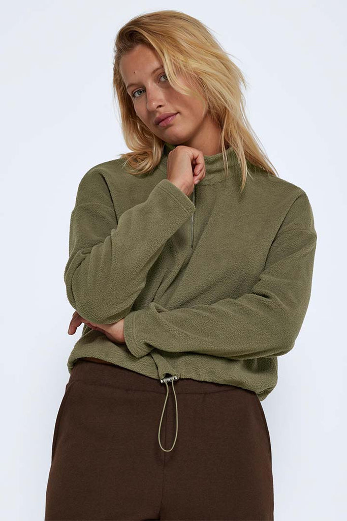 Noisy May Misser Cropped Fleece