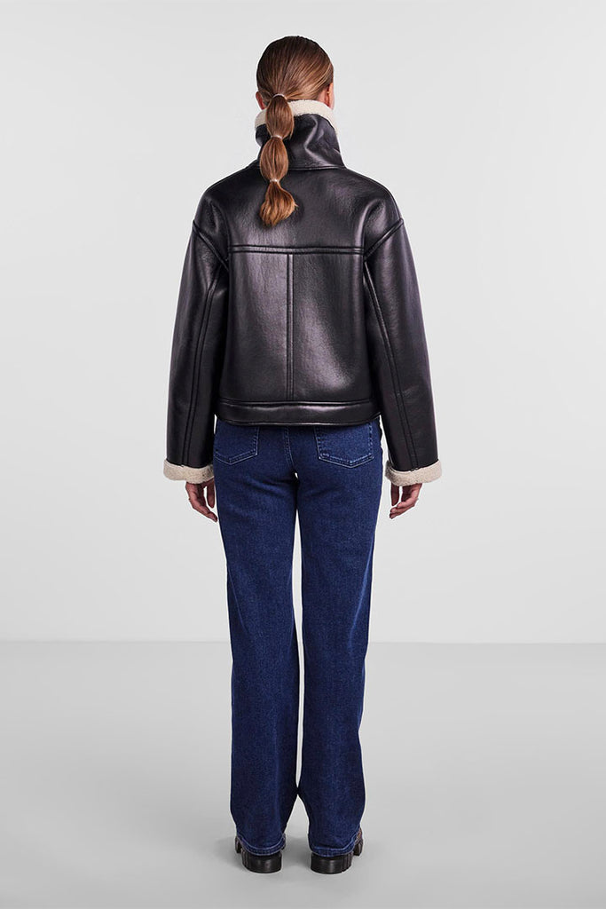 Pieces Janelle Short Jacket