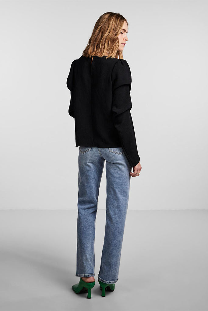 Pieces Dorita top