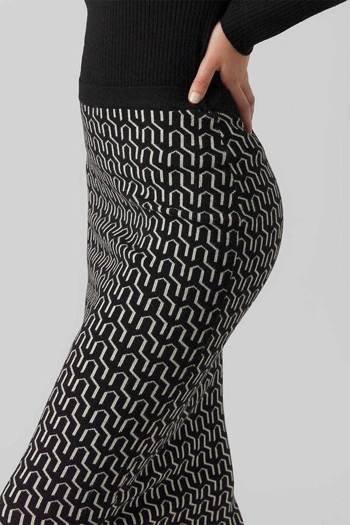 Vero Moda Golden Needle Art Pencil Skirt