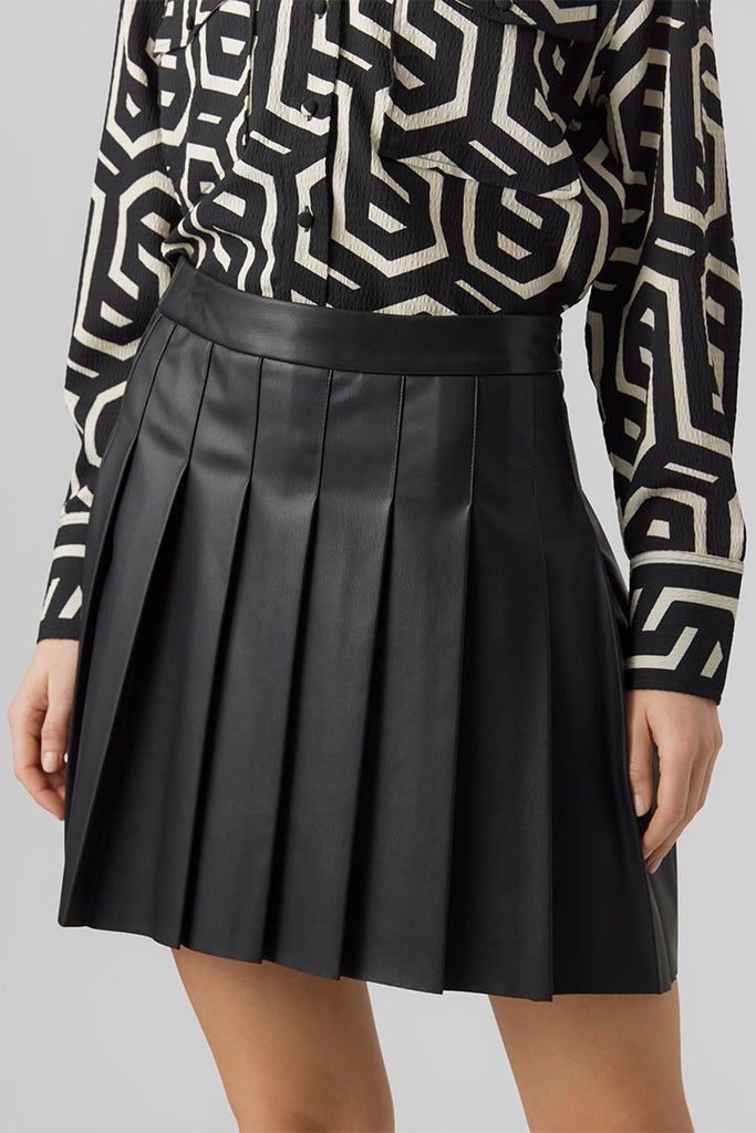 Vero Moda Naomi High Waist Short Coated Skirt Black