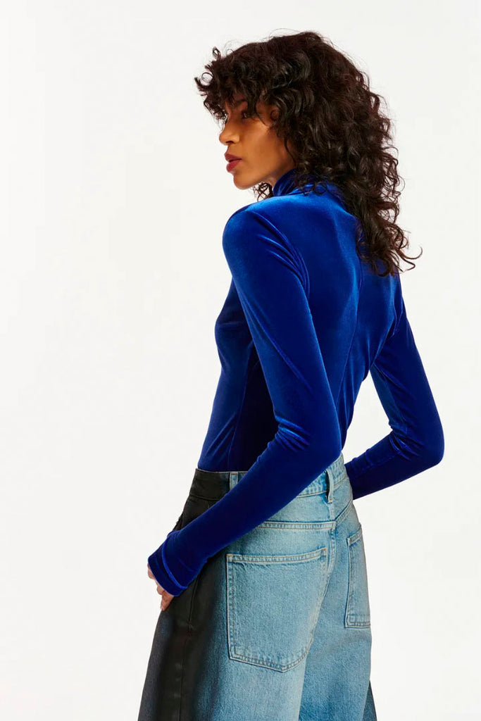 Essential Antwerp Emirata Velvet Top