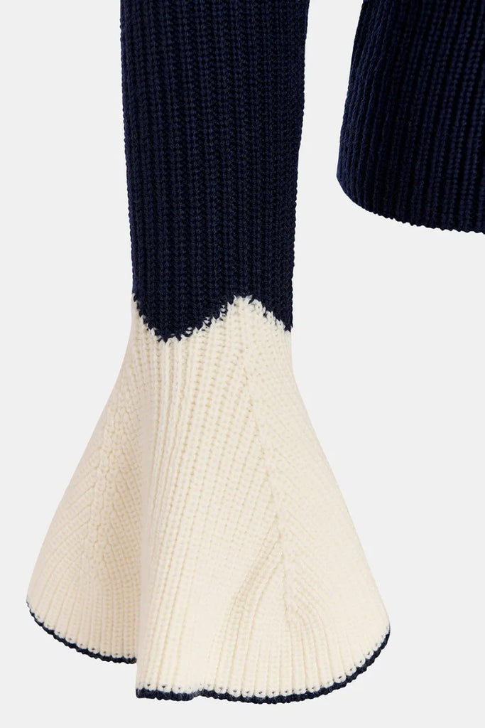 Essential Antwerp Goodies Pullover