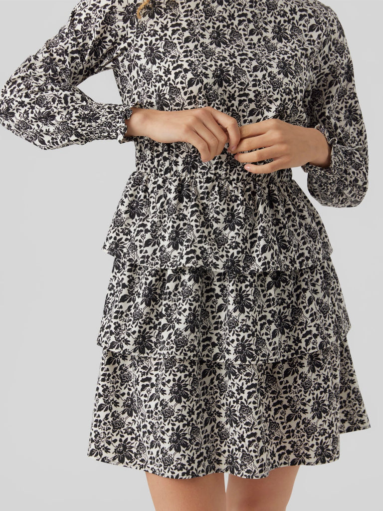 Vero Moda Ledi Smock Short Dress