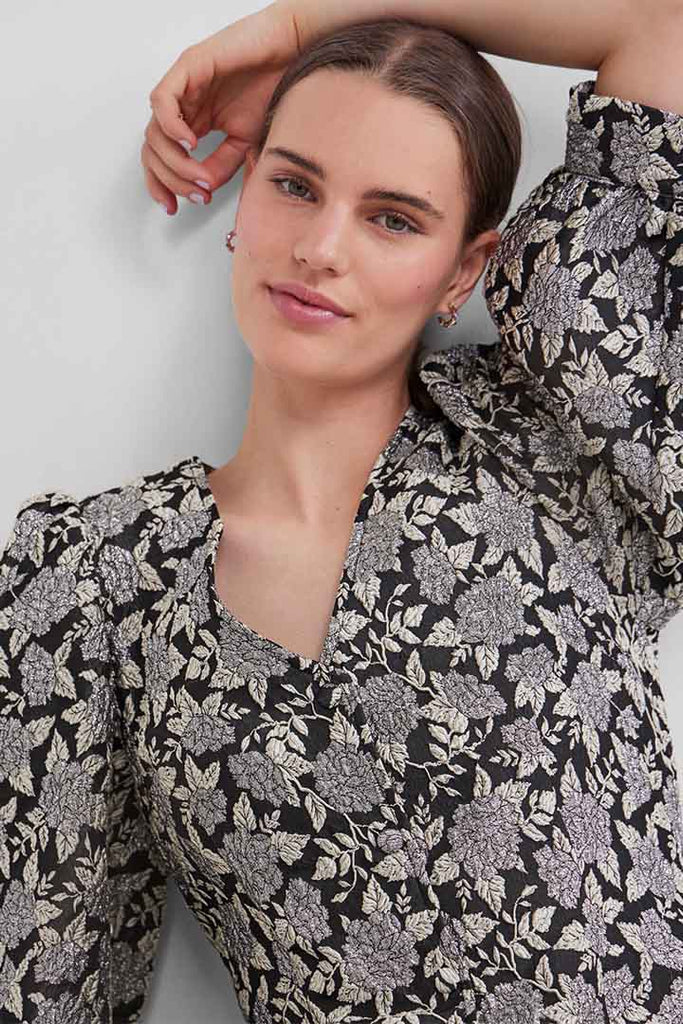Pieces Mercy Long Sleeve Dress V-Neck